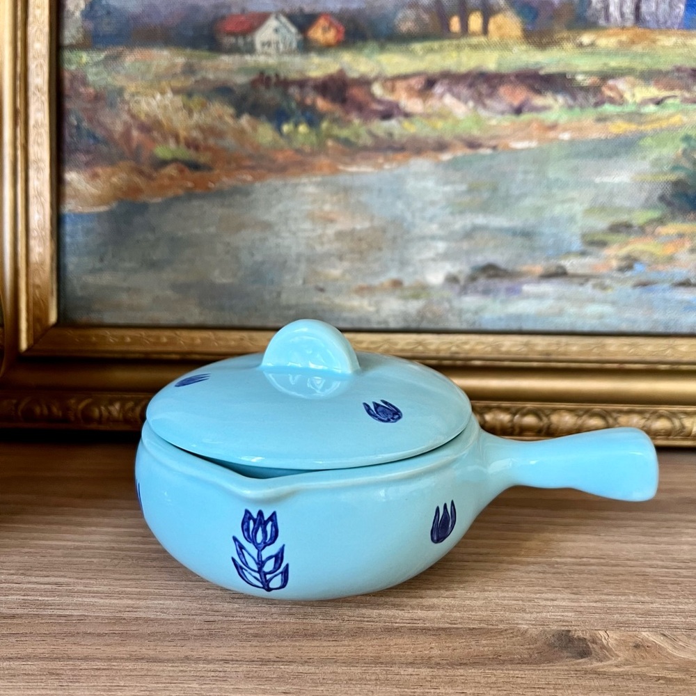 Cronin Pottery Tulip Soup Bowl with Handle and Lid